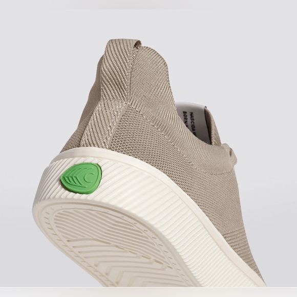 Cariuma IBI Low Sand Knit Sneakers - Picture 4 of 15